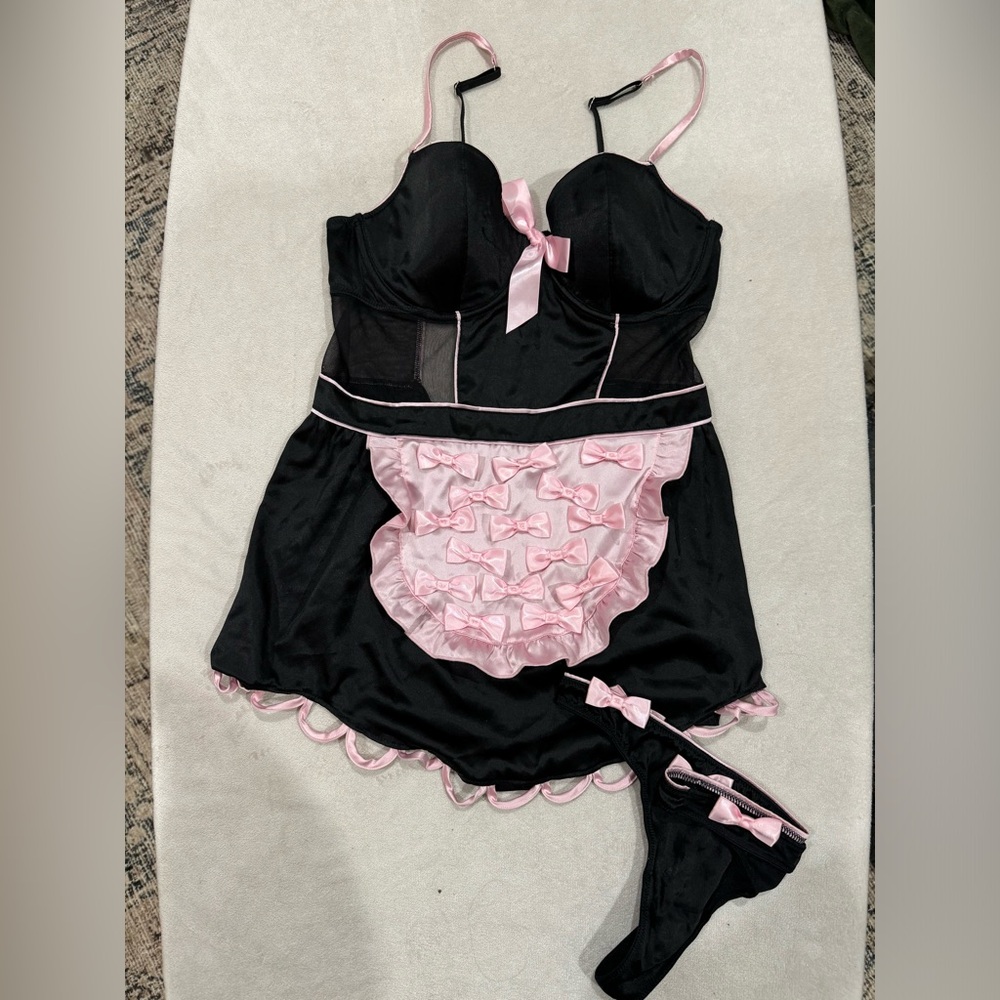 Sexy “maid” lingerie - 36C